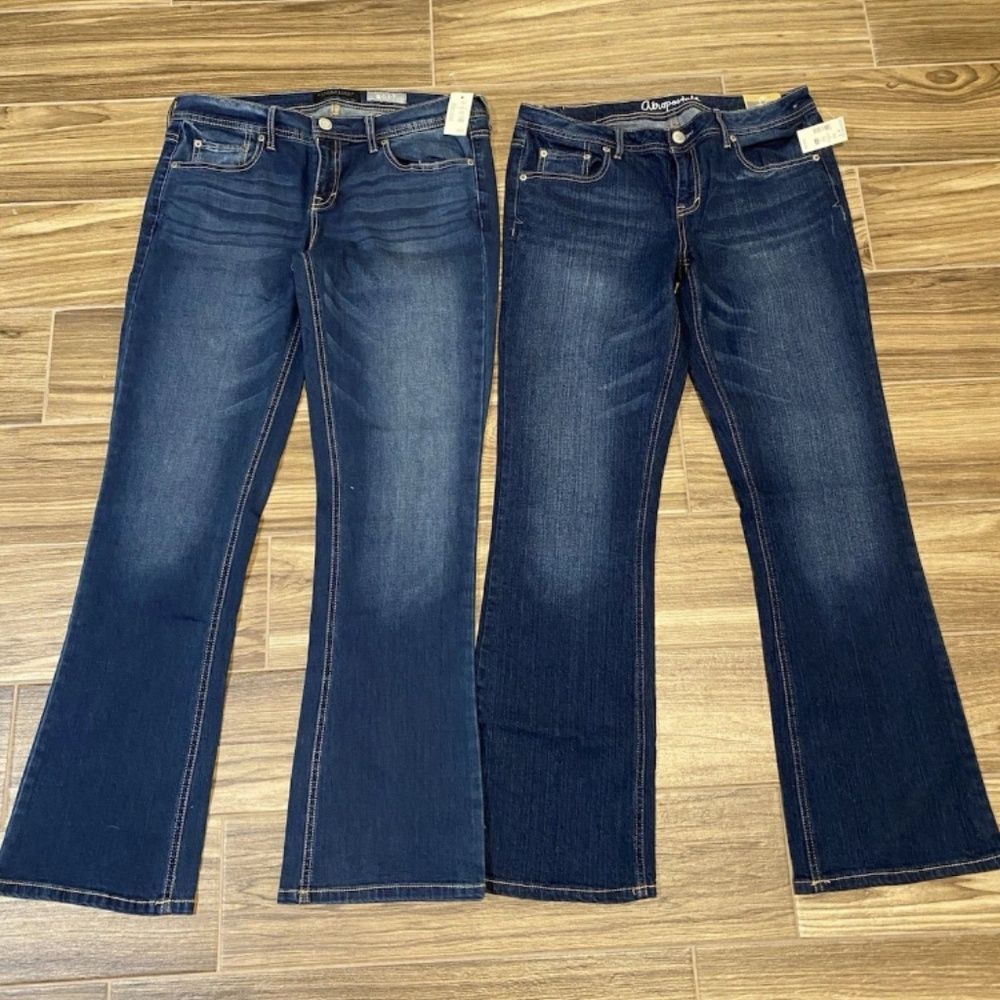 Bundle of 2 NWT AEROPOSTALE CHELSEA BOOT CUT WOMENS JEANS Sz 10 Short